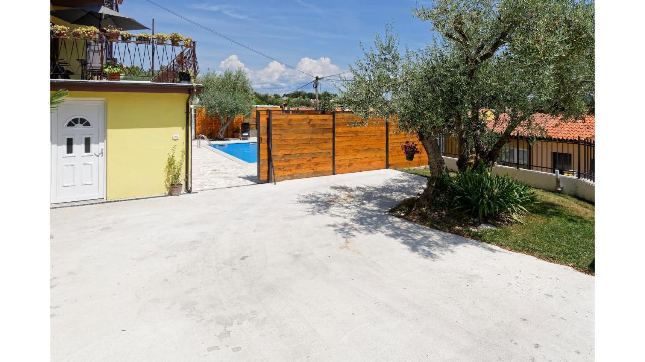 Holiday Home Vlady By Rent Istria Buje Εξωτερικό φωτογραφία